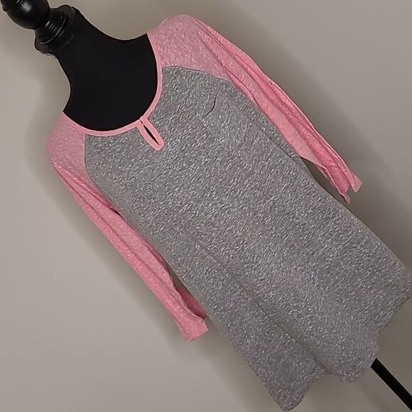 No Boundaries Gray and Pink Quarter Sleeve Junior Tee Shirt - Picture 1 of 7